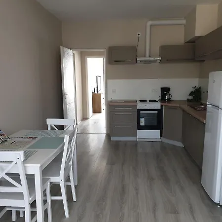 アパート Chill House *